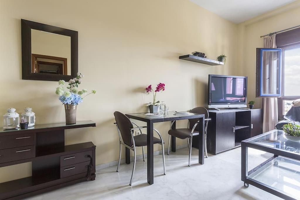 Apartamento El Mirador, Recepcion 24 H, Piscina, Wifi Y Parking Interior Bormujos Dış mekan fotoğraf